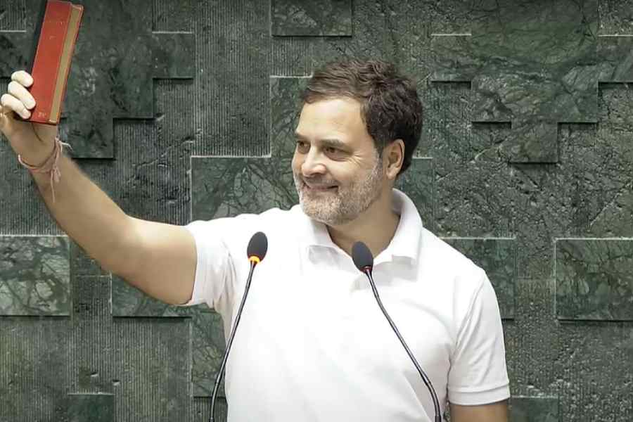 congressmprahulgandhiappointedleaderofoppositioninloksabha