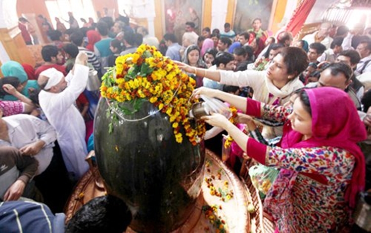 mahashivratribeingcelebratedacrossthecountrytoday