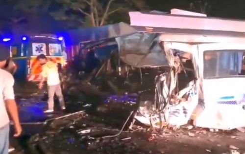 7killed20injuredastruckhitsminibusinambala