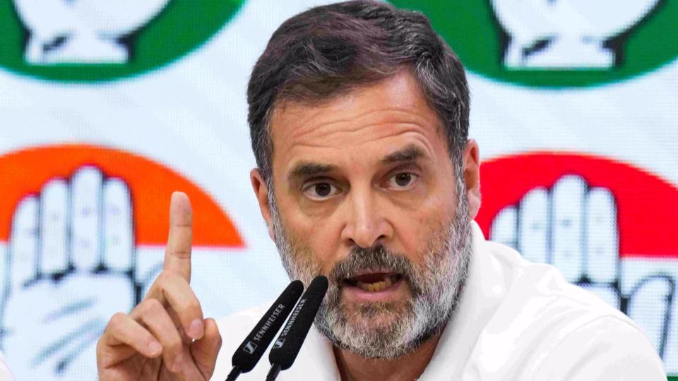 SC extends stay on trial proceedings against Rahul Gandhi over remarks on army