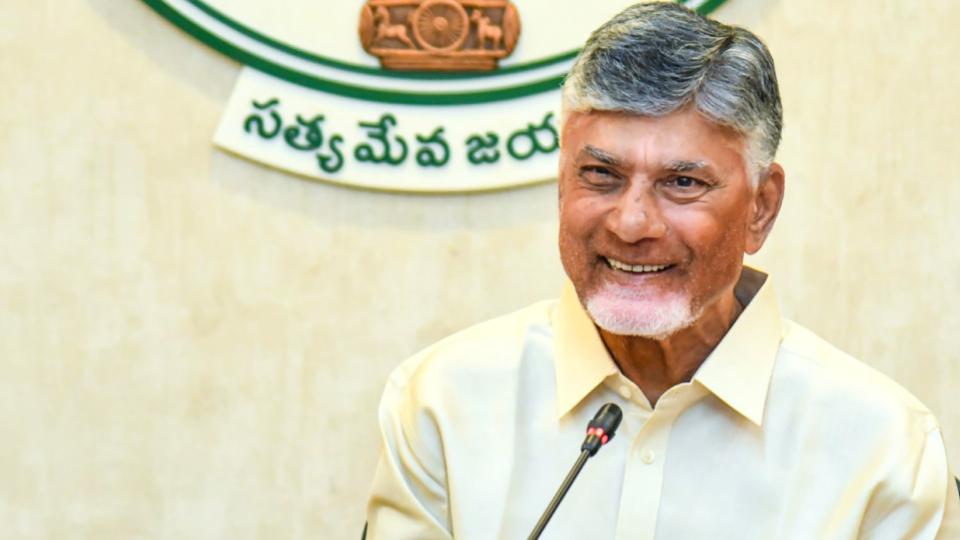 CM Naidu Calls on Singapore Investors to Invest in AP