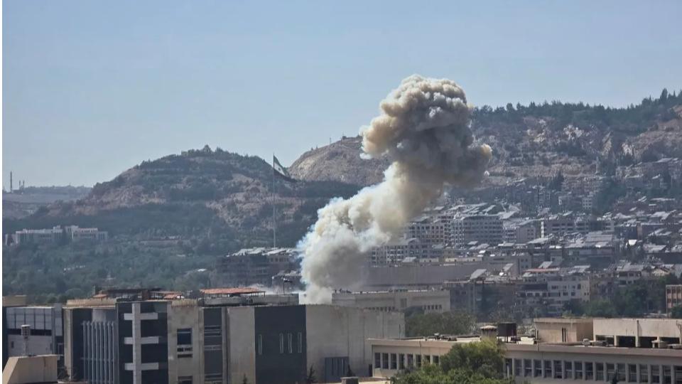 Israel drone strikes kill eight Syrian soldiers in Damascus