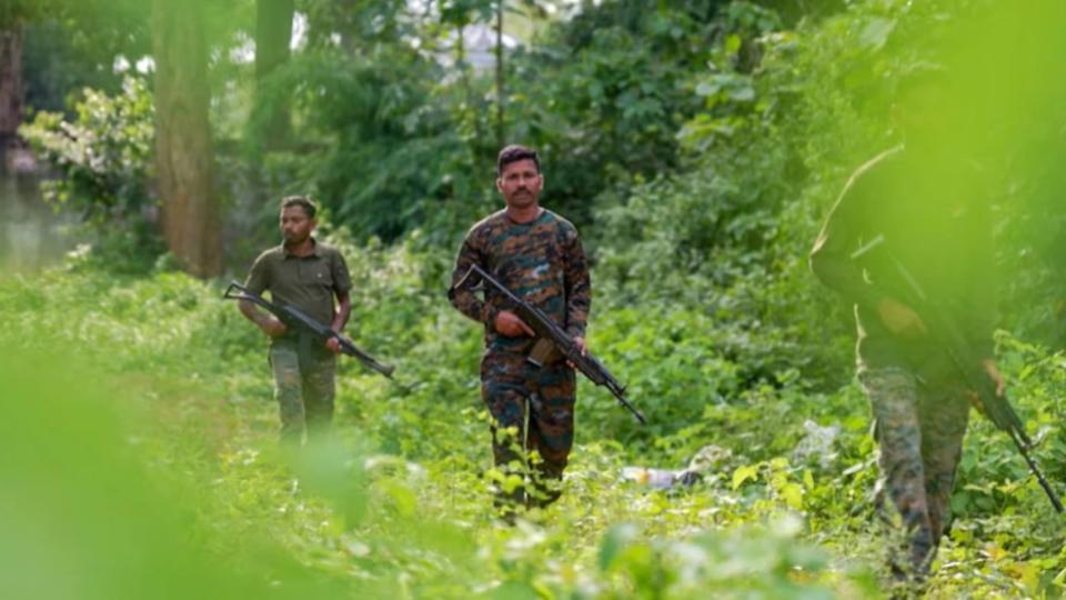 Maoist spokesperson Vikas Nagpure alias Ananth surrenders in Maharashtra