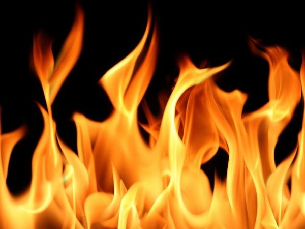 firebreaksoutinmumbaisgodowninmumbraarea
