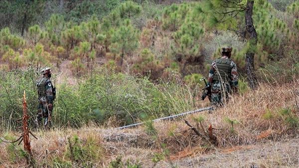 pakviolatesceasefirealonglocinpoonchtwoportersinjured