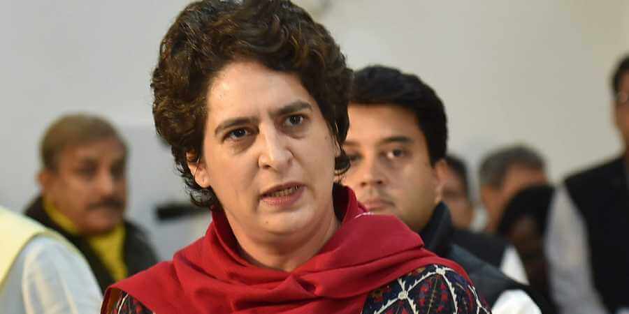 ecservesnoticetopriyankagandhioverherenvelopremarksagainstpmmodistemplevisit