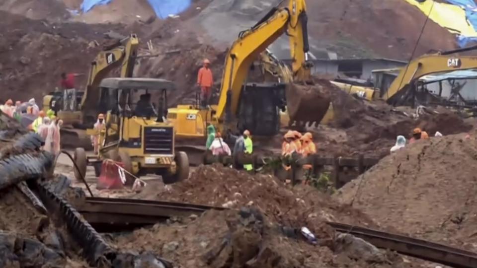 Kerala Govt Forms Panel for Wayanad Landslide Debris Removal