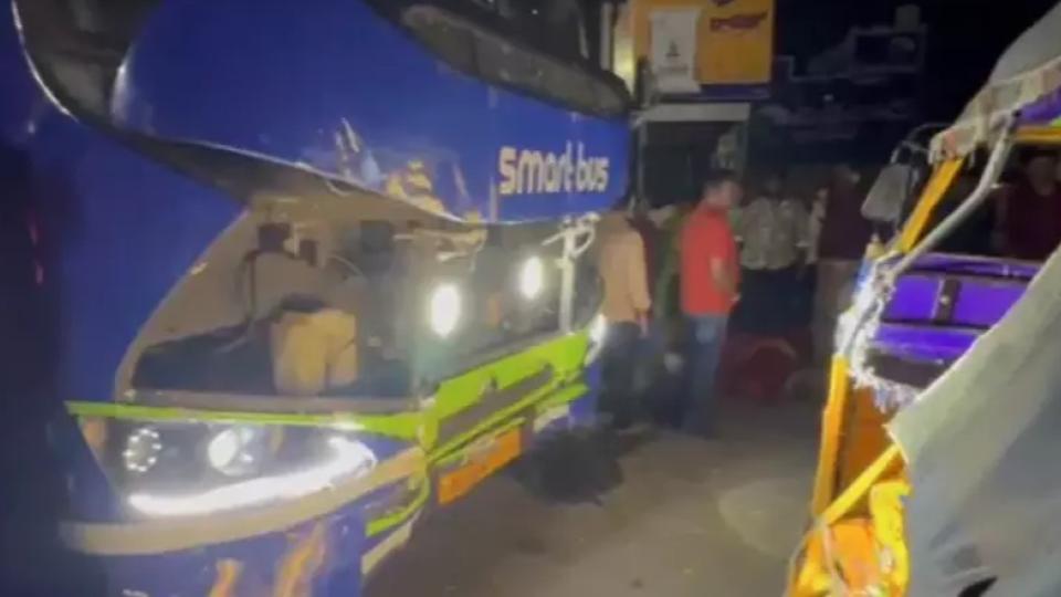 Seven People Killed as Bus Hits Auto in Palnadu, AP