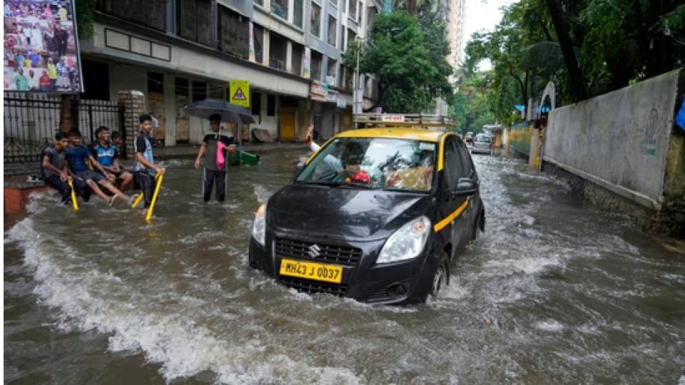 Holiday declared for schools and colleges in Mumbai due to heavy rainfall