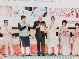 kashmirhandicraftartisansbag2shilpguru6nationalawards