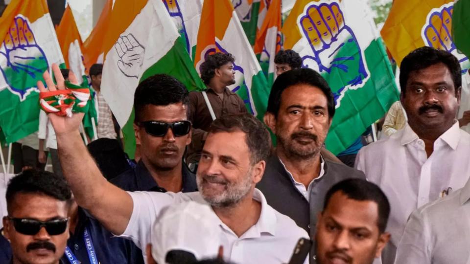 Rahul Arrives in Chennai to Address Grassroot Congress Leaders