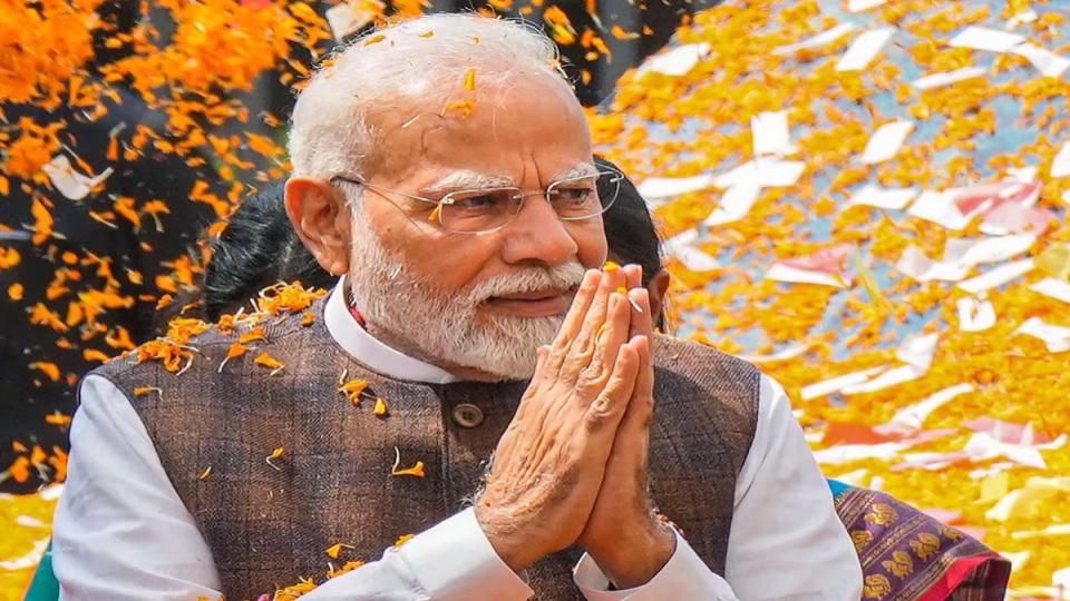 PM Narendra Modi pays tributes to freedom fighter Bhagat Singh
