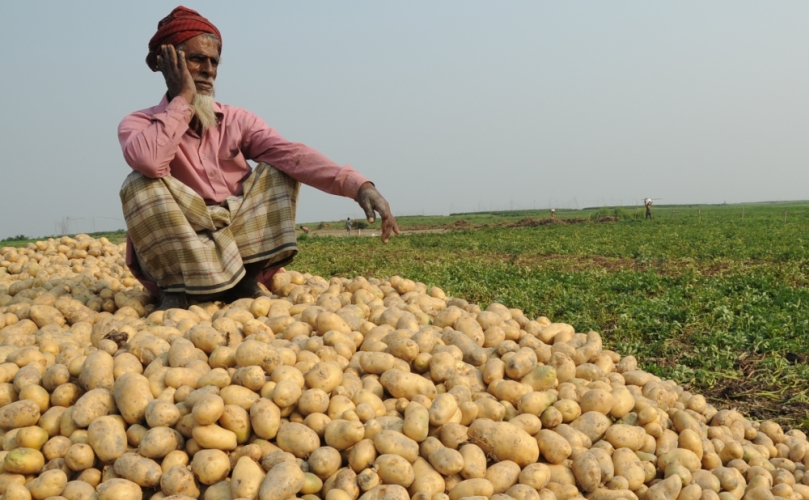 afterfarmloanwaivernarendramodigivesyogiadityanathanotherboostcentretobuy1lakhtonnespotatotohelpupfarmers