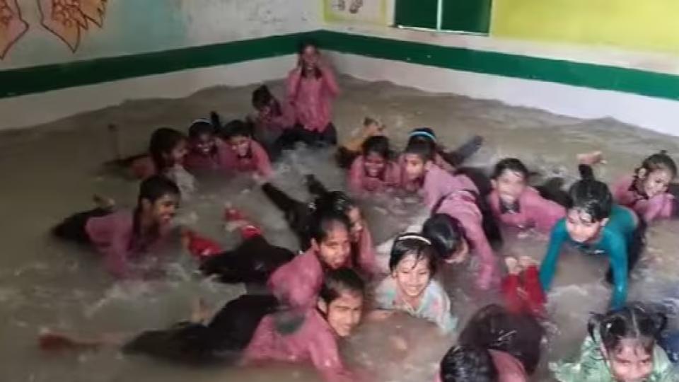 Video of UP school teachers build an artificial pool in class, students rejoice