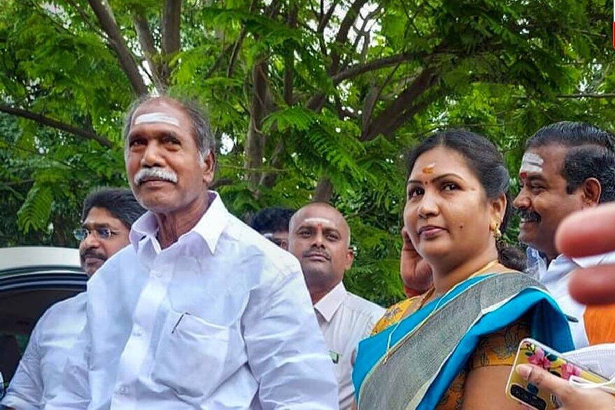 nrcongresschiefnrengasamytobesworninascmofpuducherry