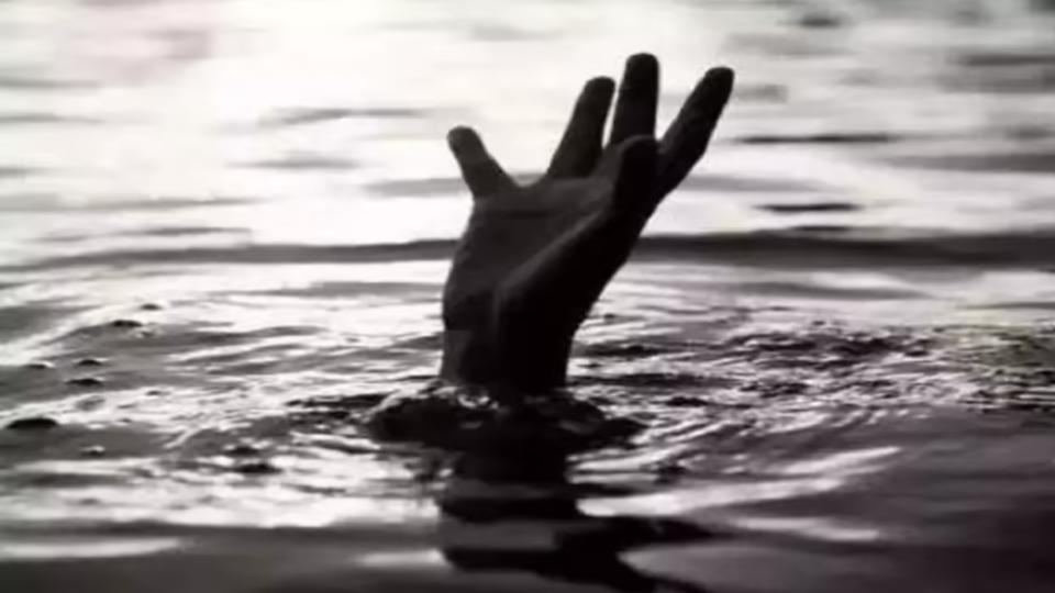 Six children drowned in a water-filled pit in Bihar