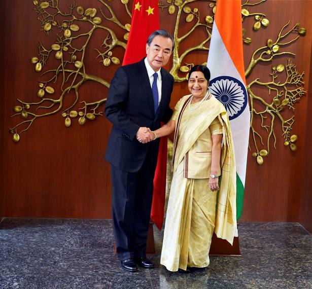 sushmaholdstalkswithchinesecounterpartwangyi