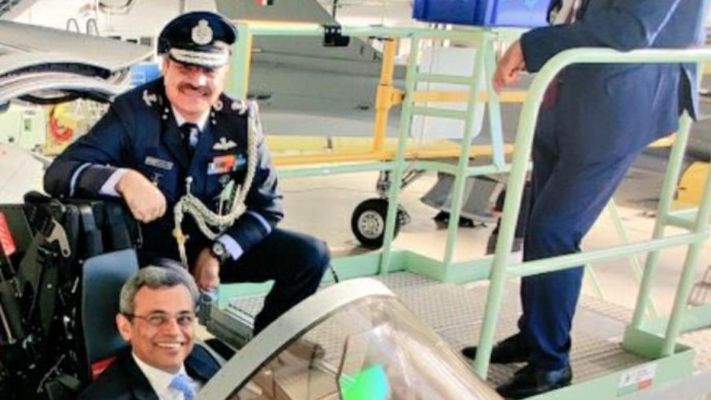 meetkashmirihilalahmedratherindiasfirstpilottoflyrafale