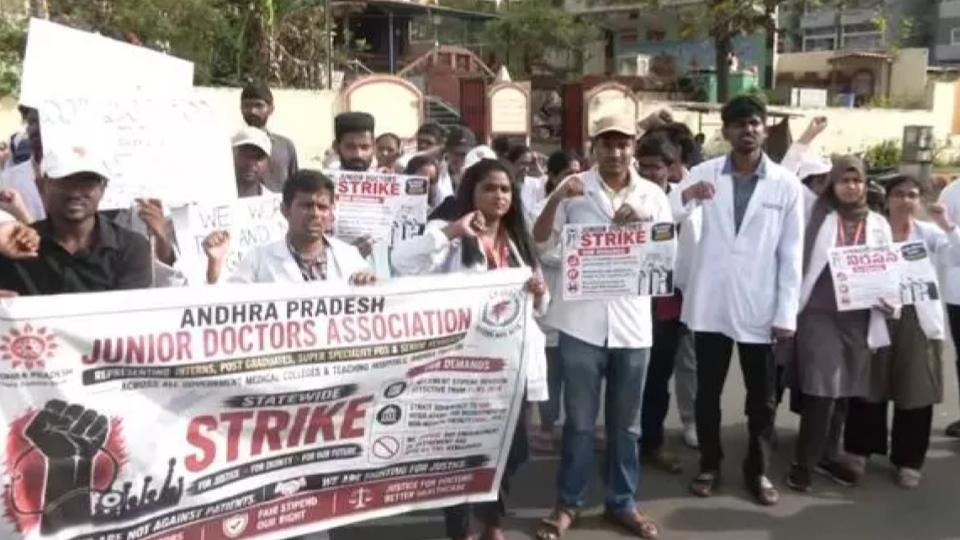 Medical students, doctors staged a beach rally in Visakhapatnam