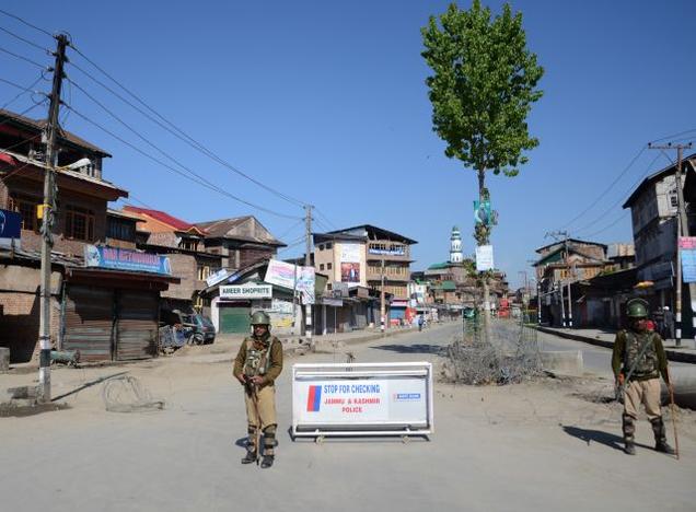 handawarafiring:kashmirremainstensemobileinternetsuspended