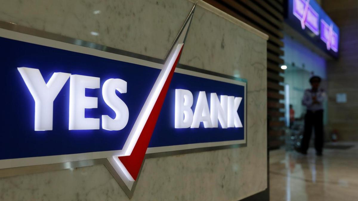 cbiissueslookoutcircularagainst7accusedinyesbankscam
