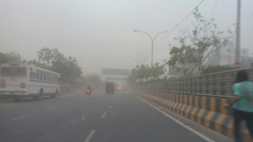 severeduststormfollowedbyrainhitsseveralpartsofnorthernindia