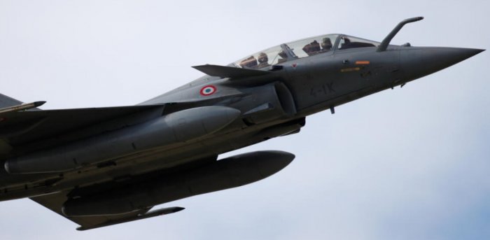 threemorerafalejetsarriveinindiafromfrance