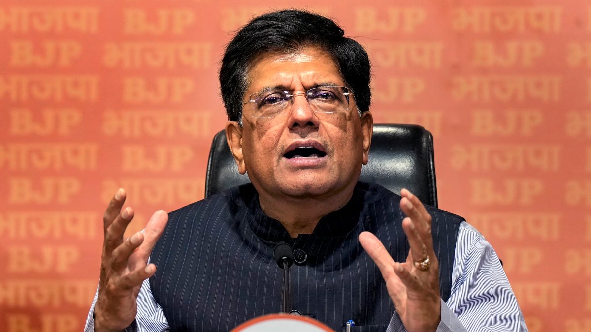 bjpleaderpiyushgoyalhitsoutatindiablocofoppositionparties