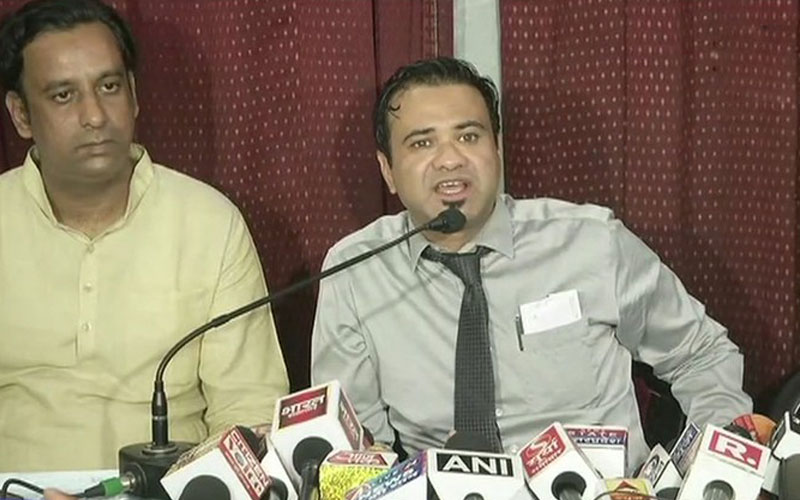 yogiadityanathmisleadingpeopleongorakhpurtragedysaysdrkafeelkhan