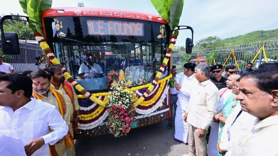 Reliance Foundation Presents 25 Electric Buses to Tirumala