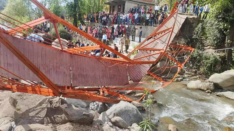 60injuredafterfootbridgecollapseinudhampur’sbanisangam