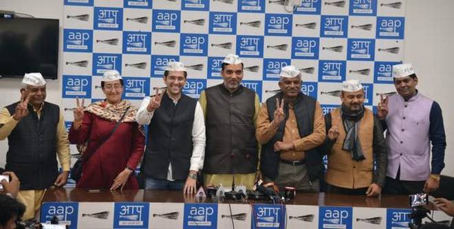 aapannouncescandidatesonsixoutofsevenseatsindelhiforloksabhaelections