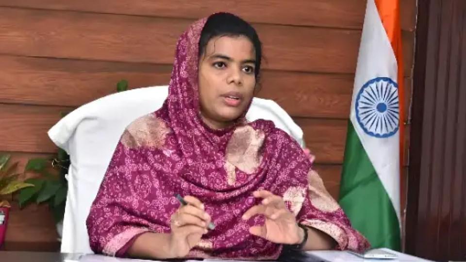 Guntur Collector Tameem Ansariya Calls for Focus on Citizen Satisfaction