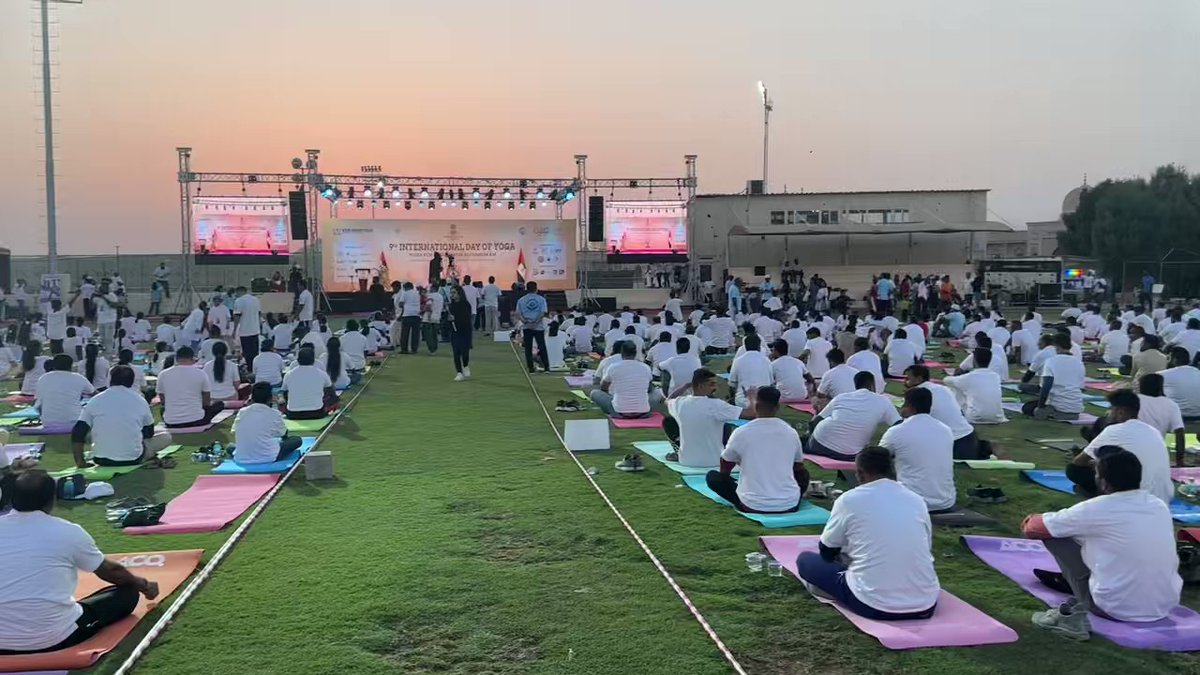 over125lakhpeopletoperformyogainsuraton21stjunetosetguinnessbookofworldrecord