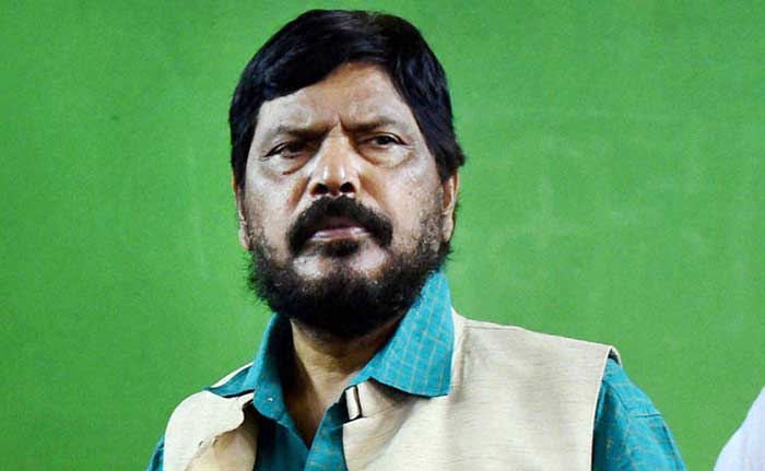 govttoconsidertoraiseobccreamylayercaptors10lakh:ramdasathawale