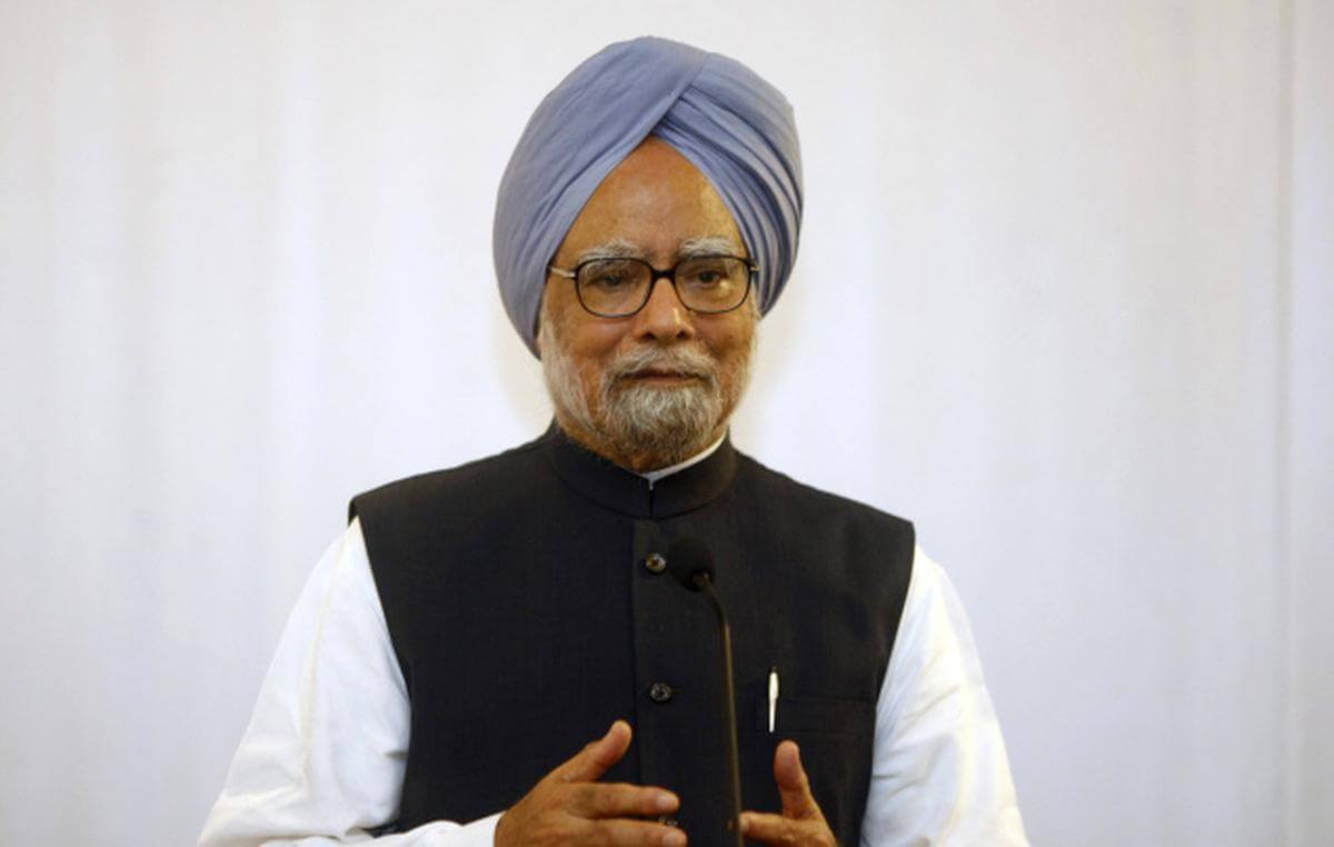 youthcongresspenstopmmoditonamecollegeafterdrmanmohansinghnotsavarkar