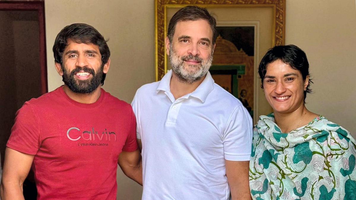 haryanapolls:phogatpuniasettojoincongress