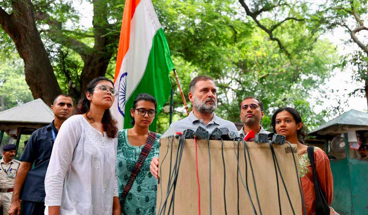 Rahul Gandhi speaks to protesting students in Jharkhand, assures support over exam irregularities