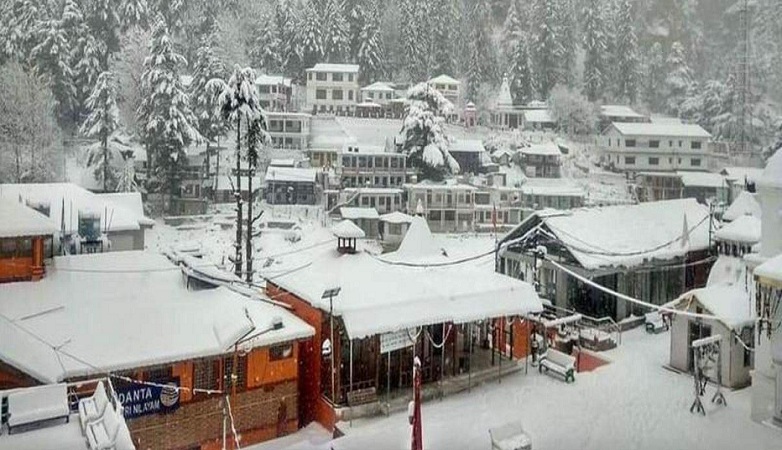 uttarakhand:chardhamreceivesheavysnowfall