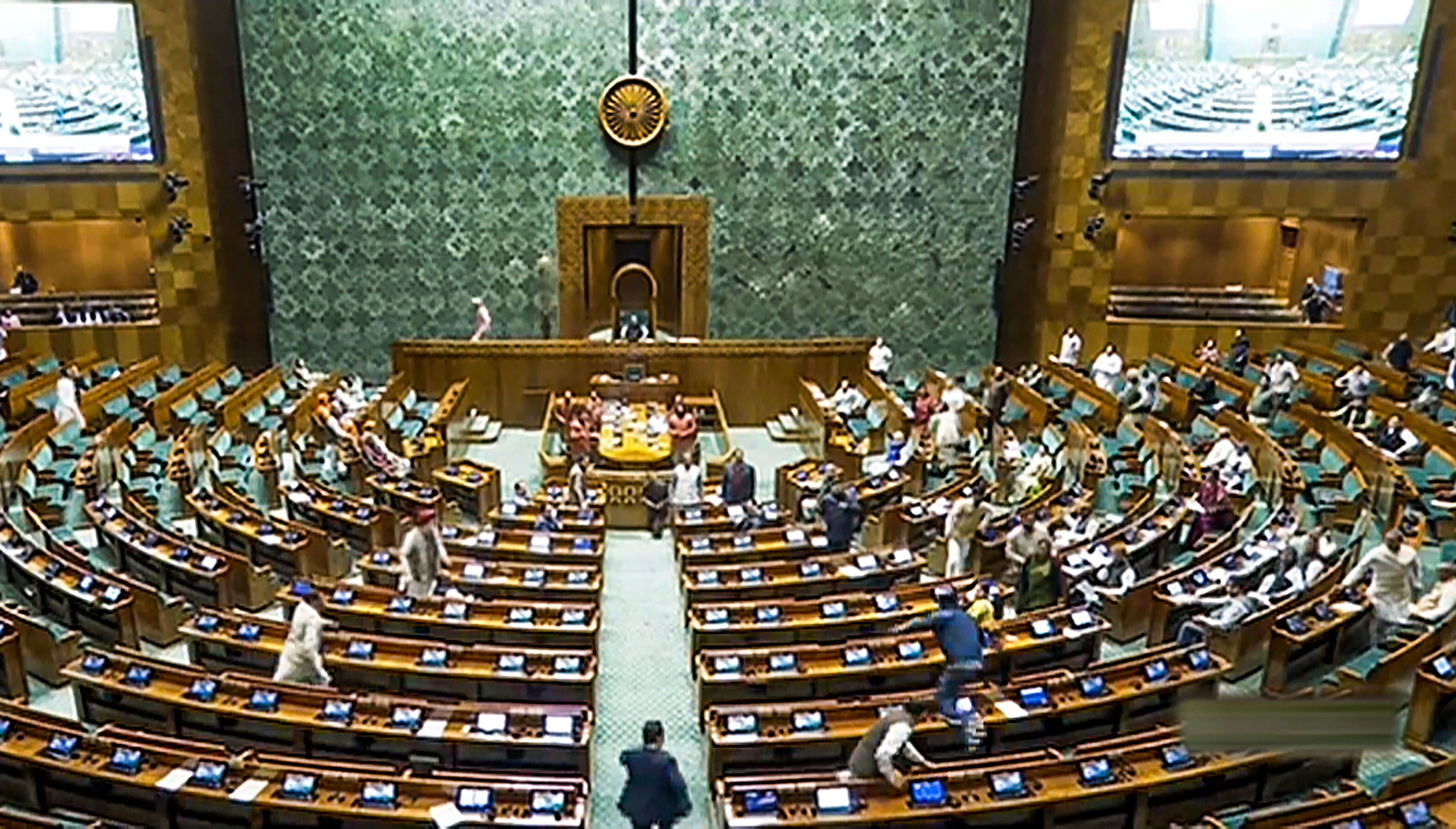 parliamentsecuritysystemtobereviewedfullbodyscanneratentrygates:sources