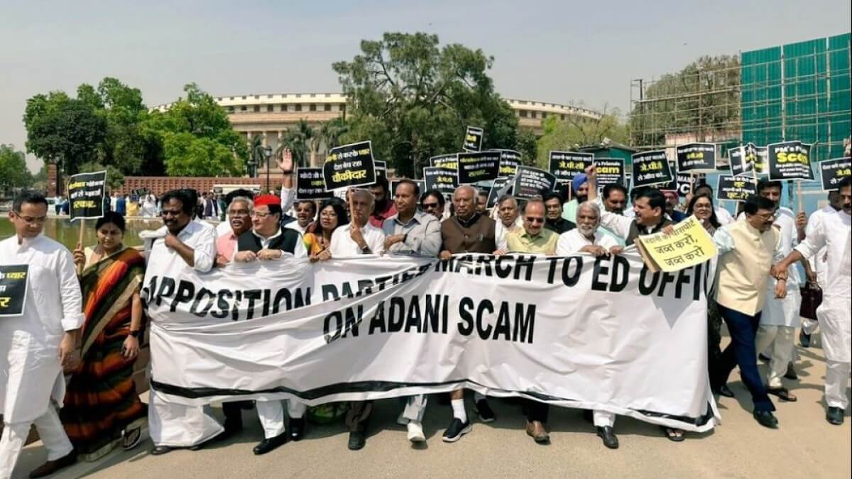adanirow:oppositionleaderstakeoutprotestmarchfromparliamenttoedoffice