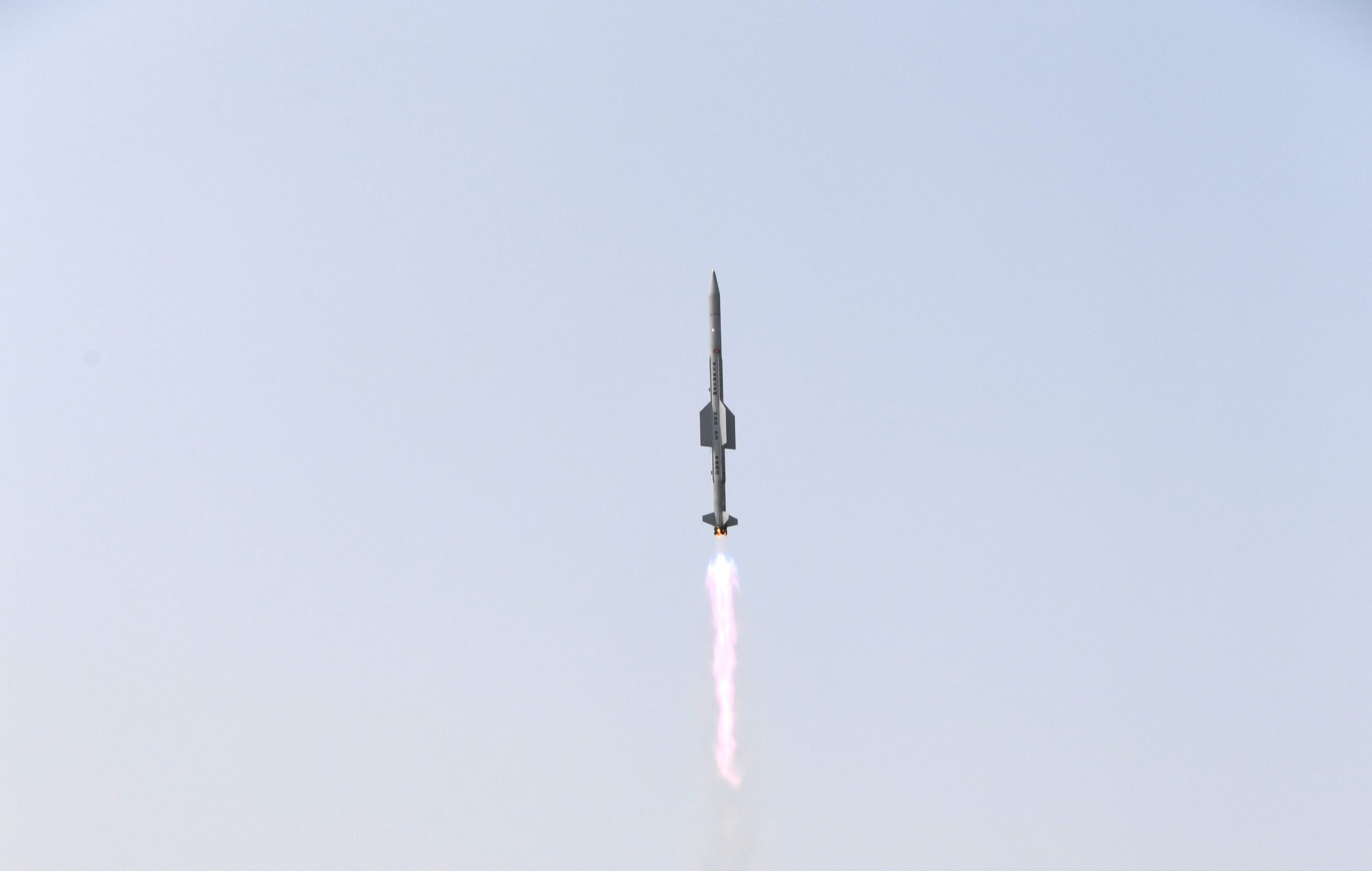 drdoconductstwosuccessfullaunchesofverticallaunchshortrangesurfacetoairmissile