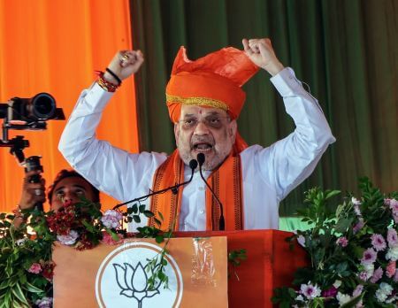rahulbabasisterpriyankarodesnowmobilebecausewemadekashmirsafesaysamitshah