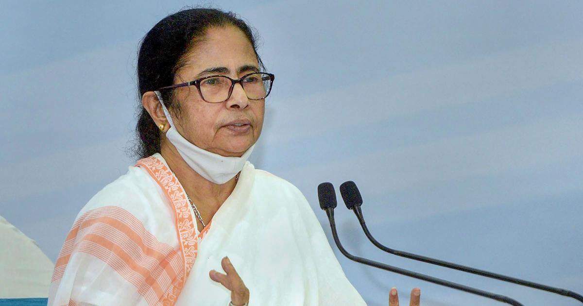 cmmamatabanerjeewarnsagainststeppingoutunnecessarilyasbengalpreparedforcyclonesitrang