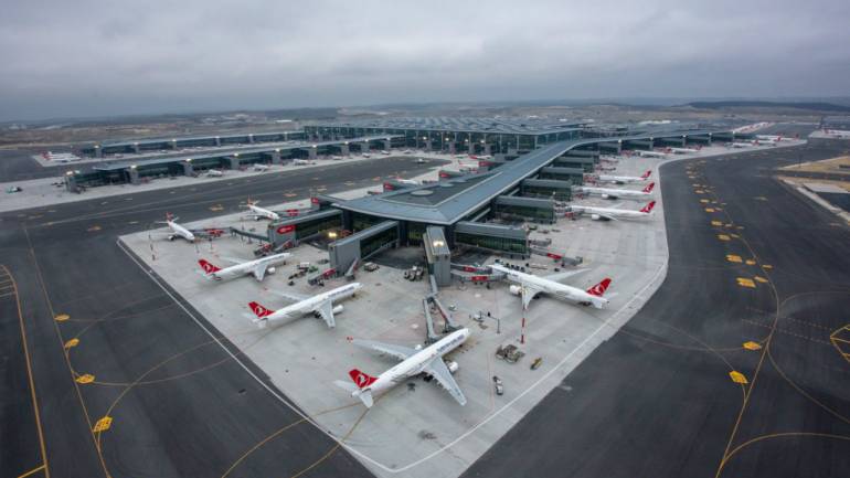 covid19outbreakmaycause$3billionrevenuelossforairports