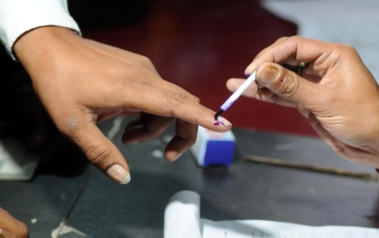 biennialelectionforfourseatsofkarnatakalegislativecounciltobeheldtoday