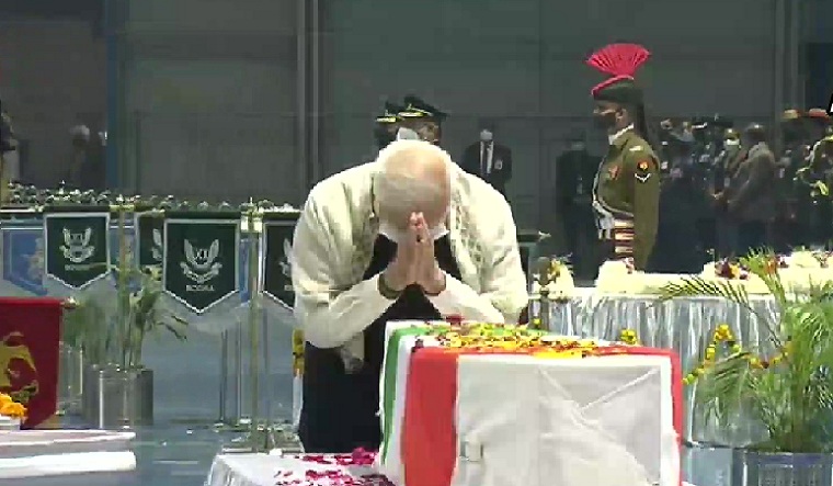 pmmodidefenceministerrajnathsinghpayfloraltributestogeneralbipinrawatothers
