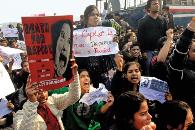 nasikpolicesuspendsmobileinternetafterprotestsoverallegedrapeofaminorgirl