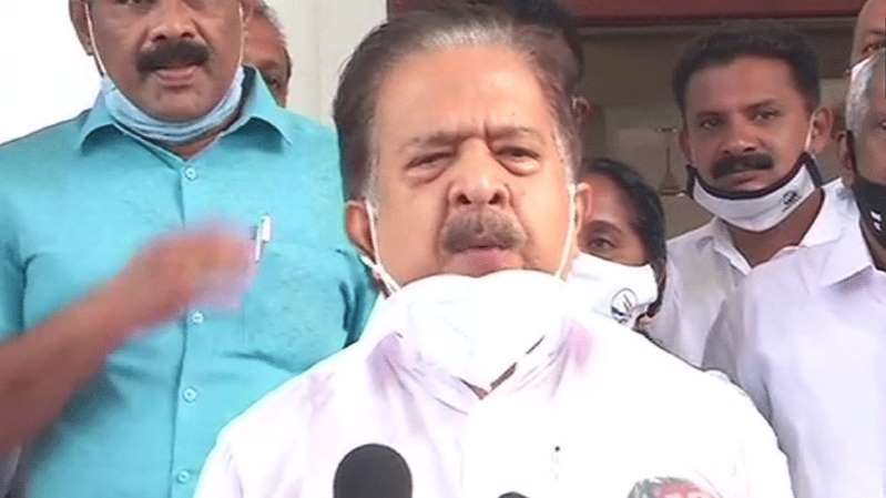 keralasecretariatfiresabotagetohidegoldsmugglingcasefileswantniaprobe:congressleaderrameshchennithala