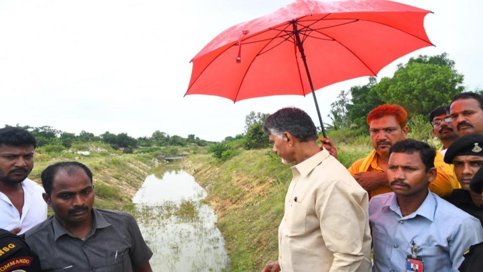 chandrababunaiduvisitskuppamandinspectshandrineevaworks